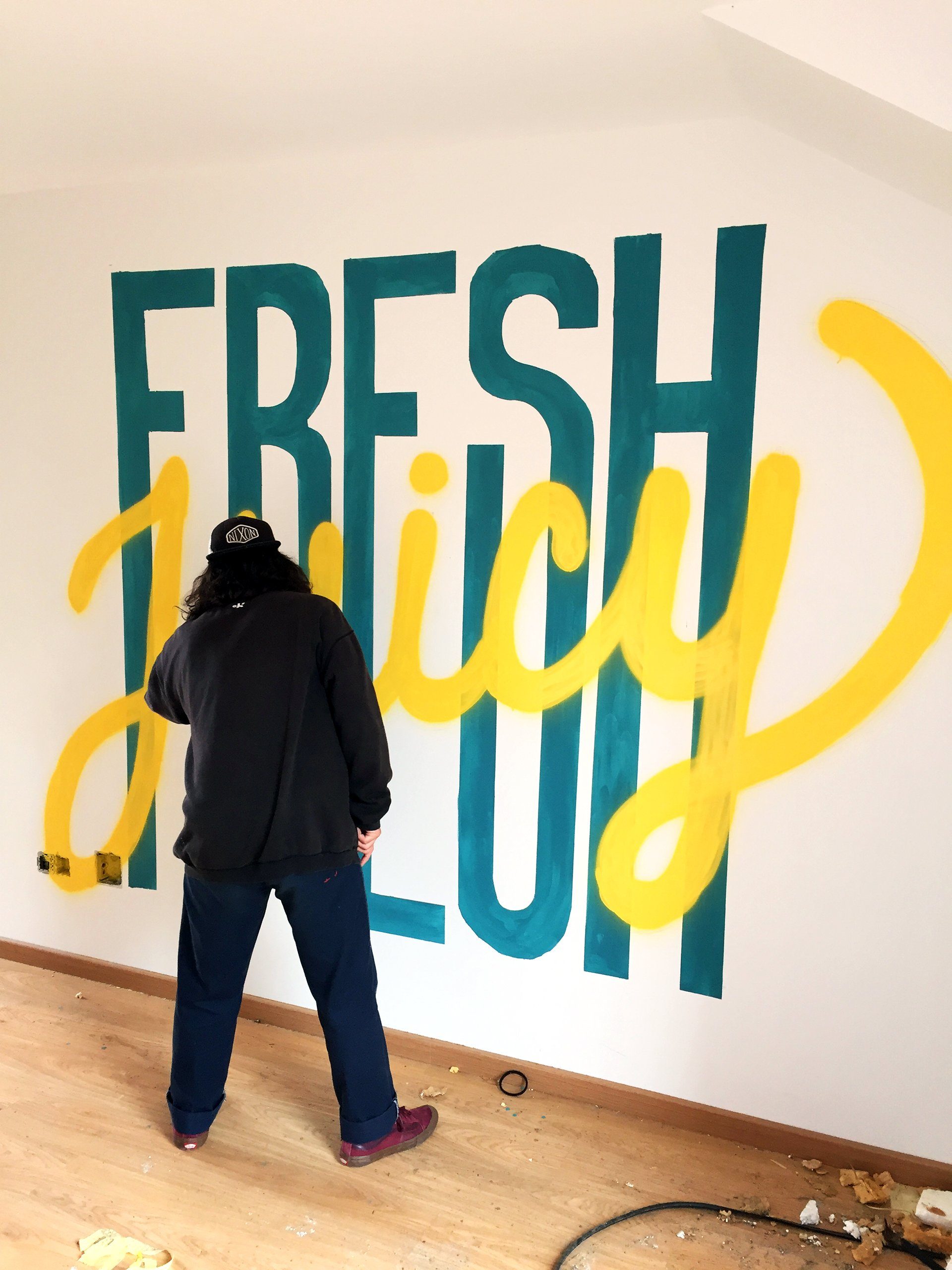 Mural Fresh & Juicy pintado por Gorka Gil